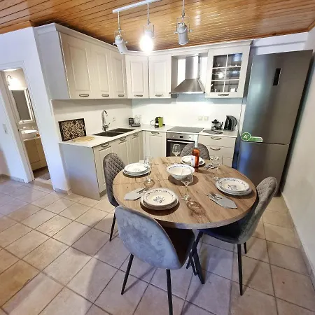 Karya Boutique Mansion Villa